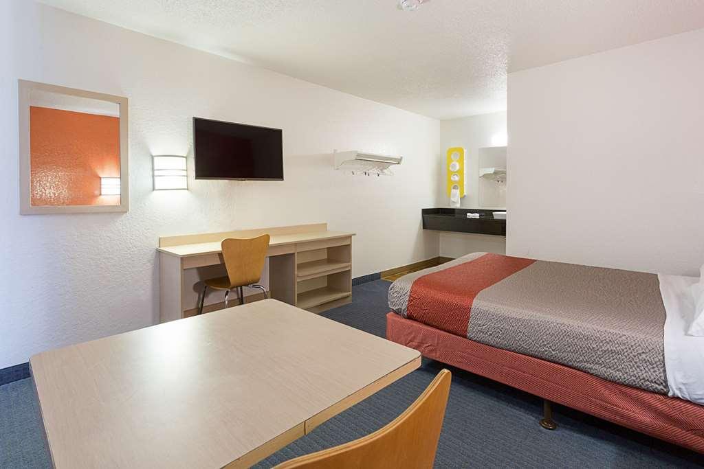 Motel 6 Baton Rouge Southeast Prairieville Rom bilde
