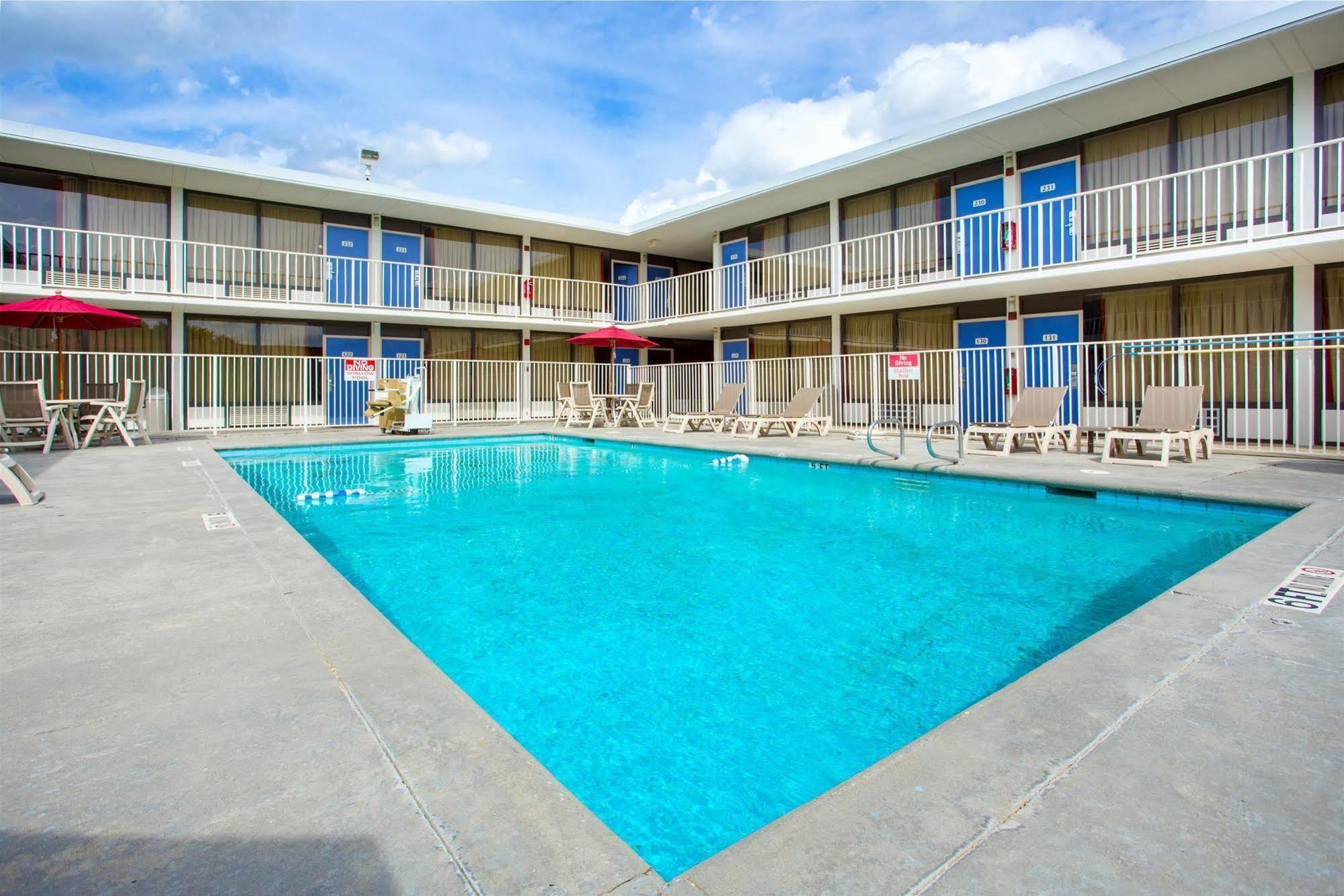Motel 6 Baton Rouge Southeast Prairieville Eksteriør bilde